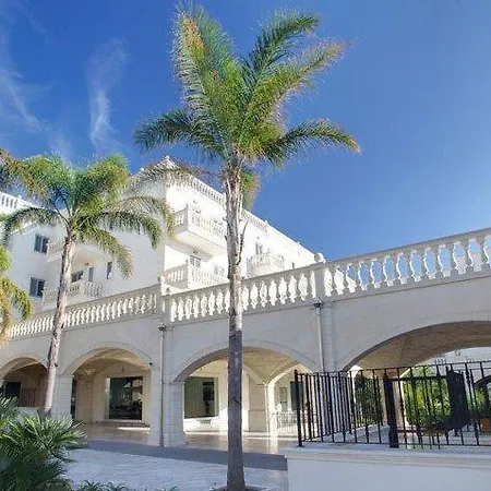 Bilocale Corso Italia 697 2° Piano Con Balcone بيت للعطل غالّيبولي